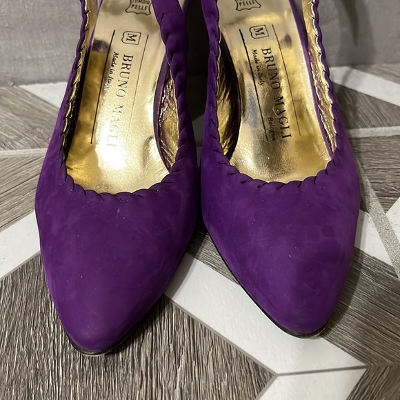 🌟Bruno Magli Purple Sling Back Suede Leather Heels Sz-6 1/2 B - Picture 3 of 9
